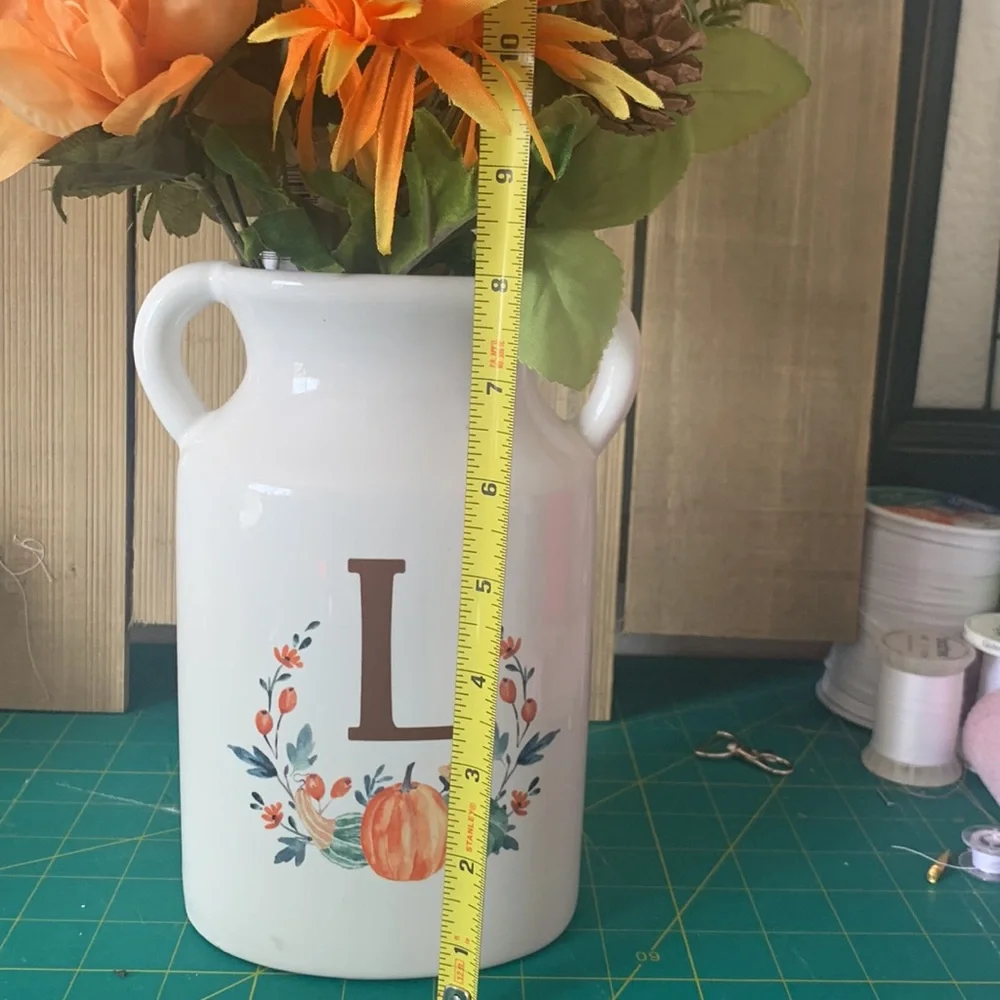 Monogram‎ Vase Letter “L” - Ashland Fall - Picture 11 of 11